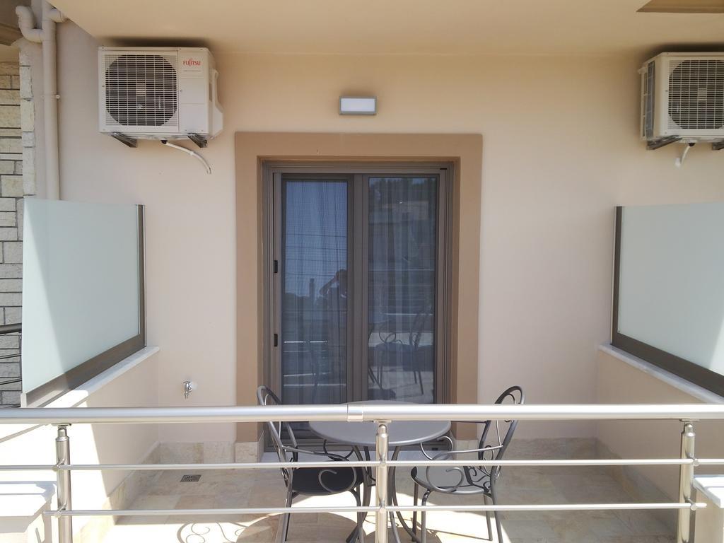 Aktaia Boutique Hotel Ammoudia Rum bild